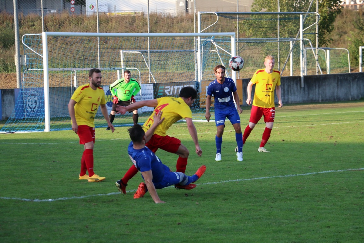 Stammheim und Marthalen (hier im Direktduell zum Saisonstart) belegen aktuell die letzten beiden Ränge der 3.-Liga-Tabelle.