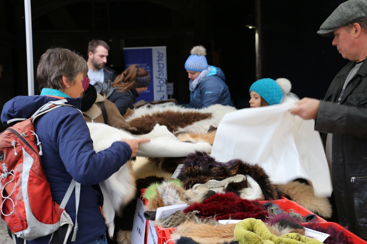 Der Fellmarkt bot den Besuchern vieles.